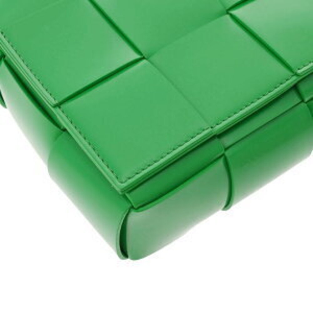 Bottega Veneta Cassette Maxi Intrecciato Green Lambskin Shoulder Bag - Picture 5 of 13